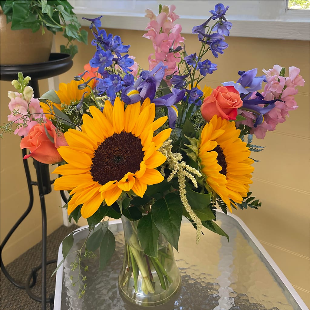 Rays of Life Bouquet –  Flowers By Louise, Wasilla AK
