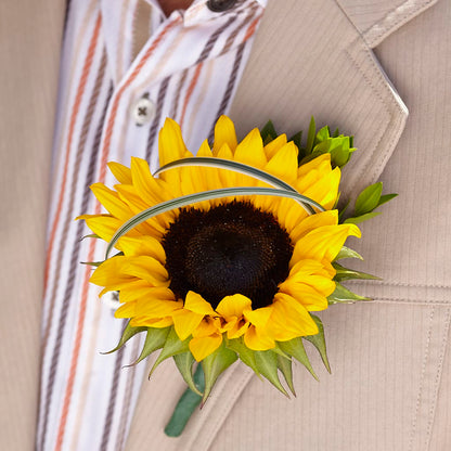 Free Spirit Boutonniere –  Flowers By Louise, Wasilla AK